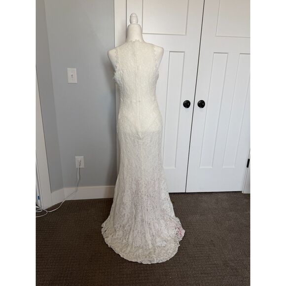 Brand Unknown White Lace Dress with Train, Wedding Party dress, Sizee 4-6? - Picture 4 of 14